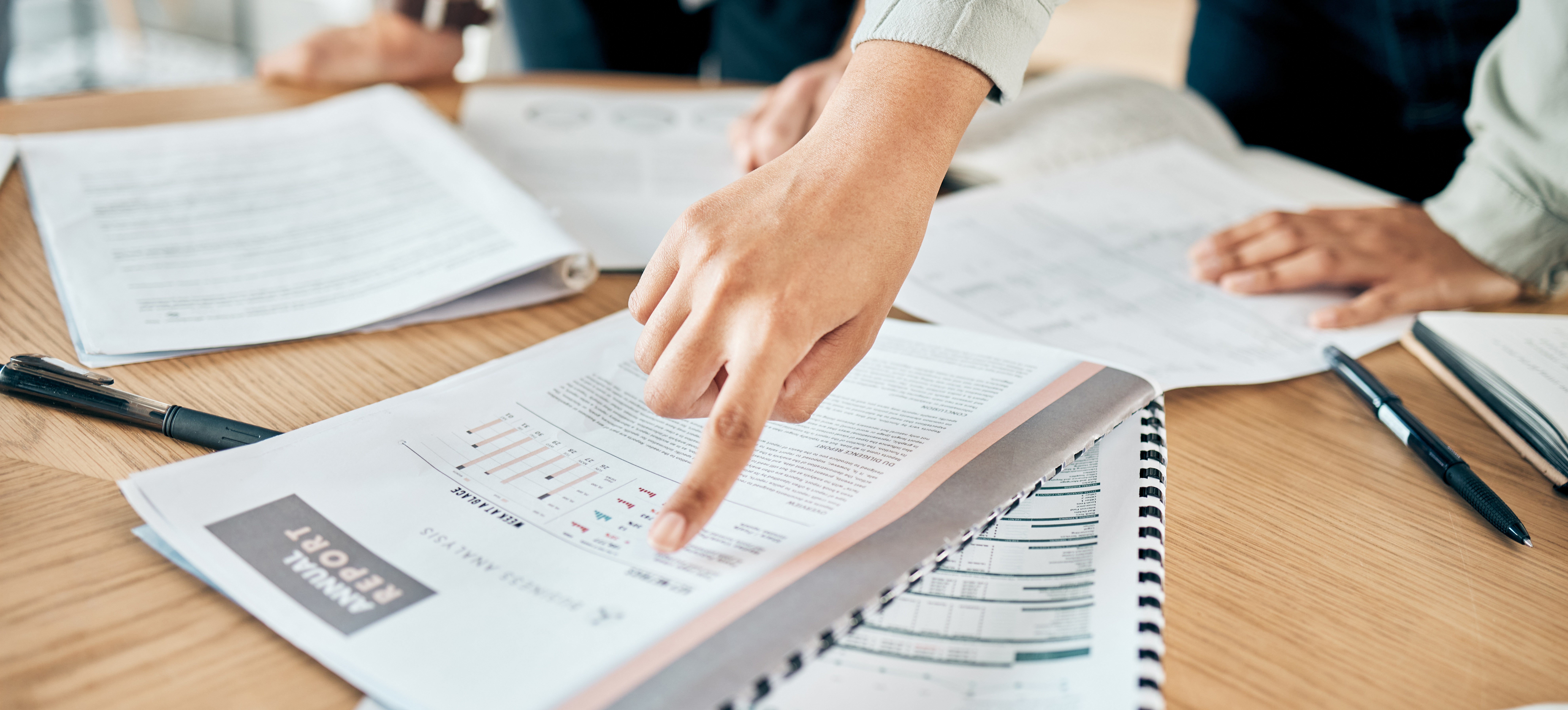 Colaboración entre empleados de Asesoría Calidad Serracali